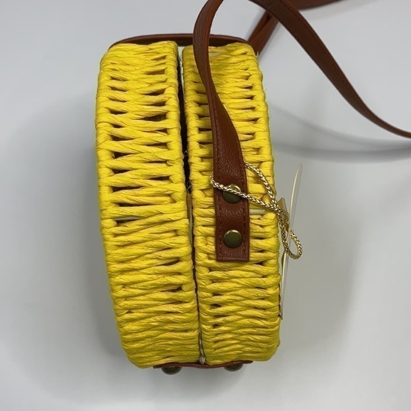 imoshionusa Vegan Yellow Basket Crossbody Bag NWT - Picture 6 of 10